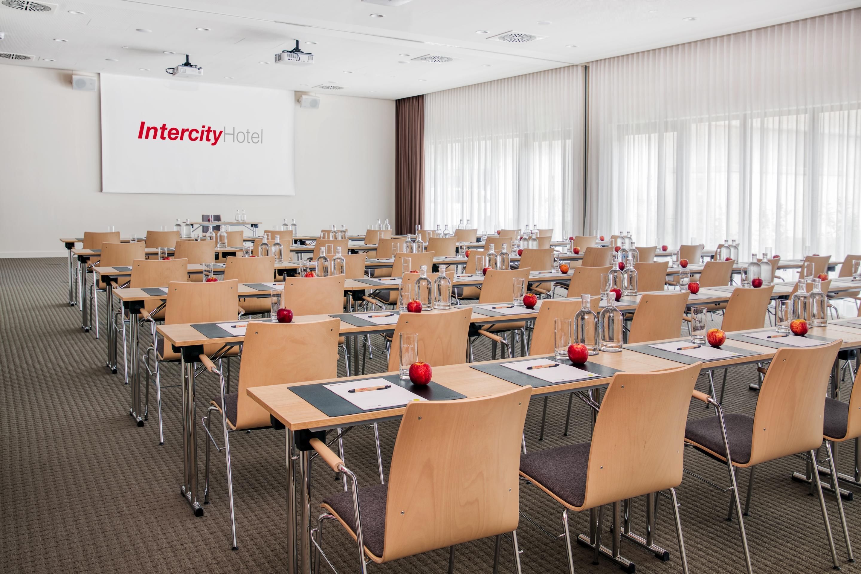 Intercityhotel סארברוקן מראה חיצוני תמונה